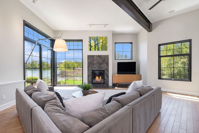 1950 Robinson Road SE, East Grand Rapids, MI 49506