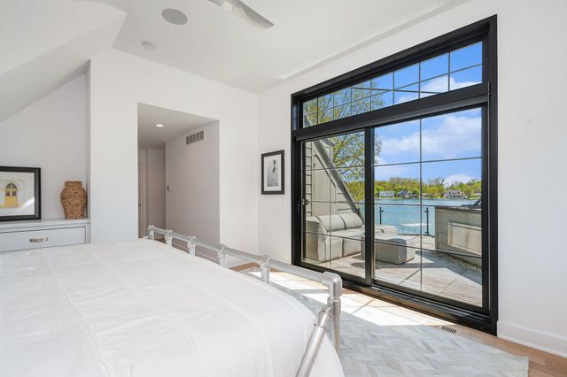 1950 Robinson Road SE, East Grand Rapids, MI 49506