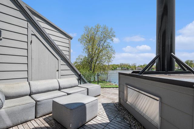 1950 Robinson Road SE, East Grand Rapids, MI 49506