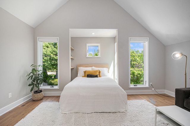 1950 Robinson Road SE, East Grand Rapids, MI 49506