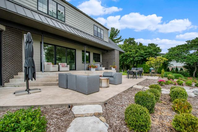 1950 Robinson Road SE, East Grand Rapids, MI 49506