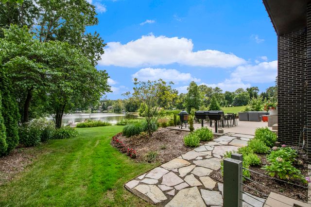 1950 Robinson Road SE, East Grand Rapids, MI 49506