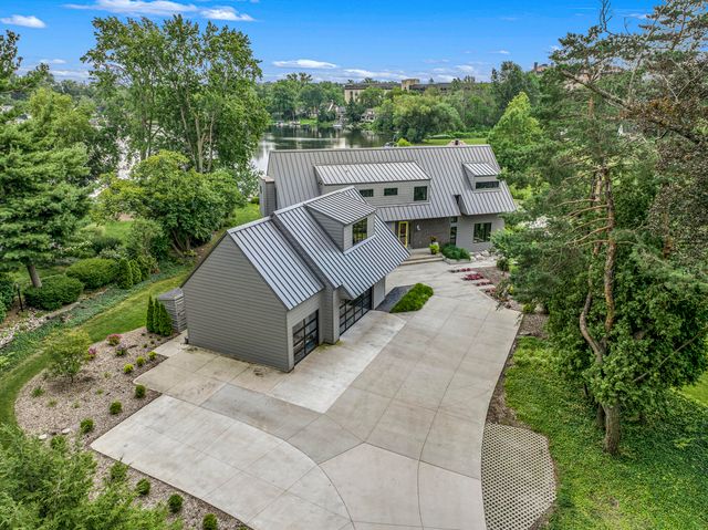 1950 Robinson Road SE, East Grand Rapids, MI 49506