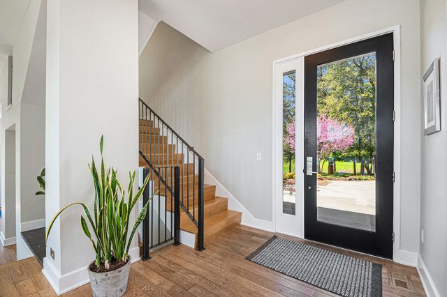 1950 Robinson Road SE, East Grand Rapids, MI 49506