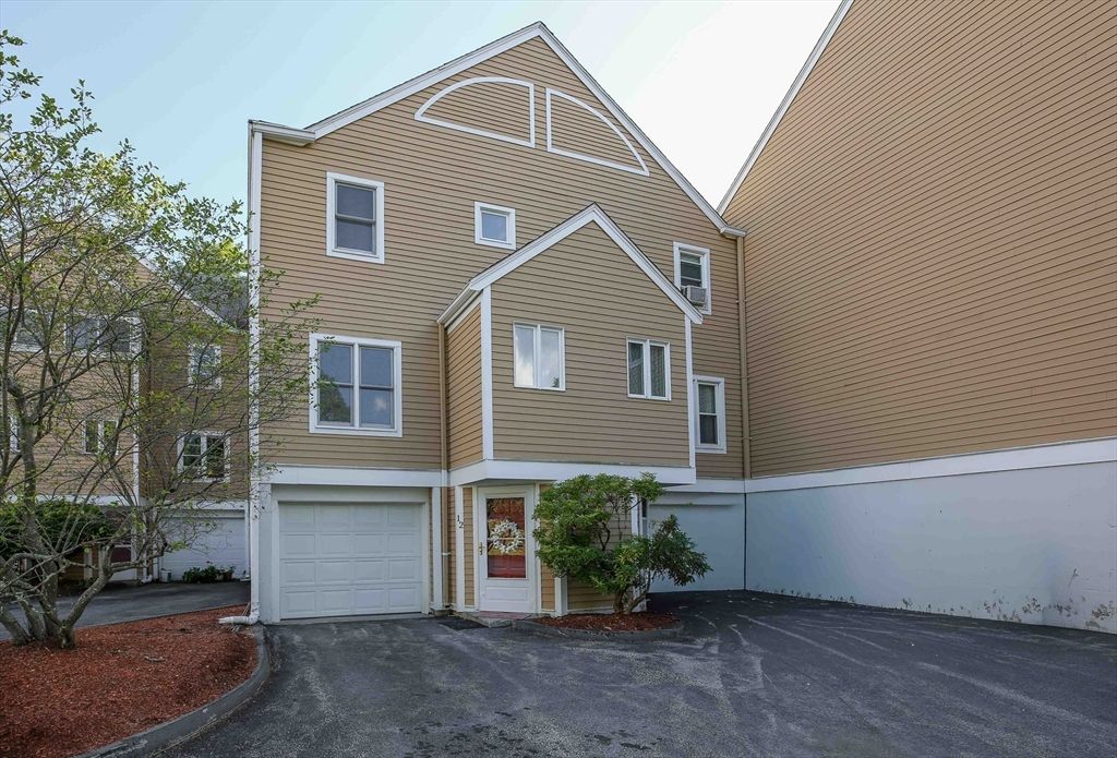 12 Merlin Ct 12, Worcester, MA 01602