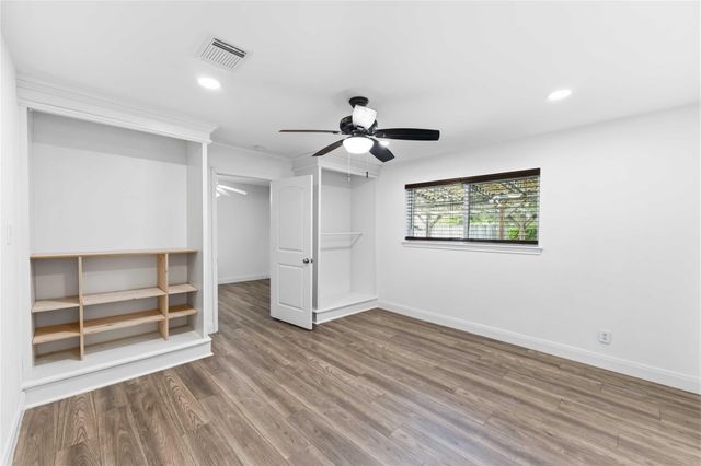 9739 Philmont Drive, Houston, TX 77080