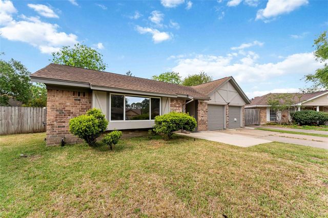9739 Philmont Drive, Houston, TX 77080