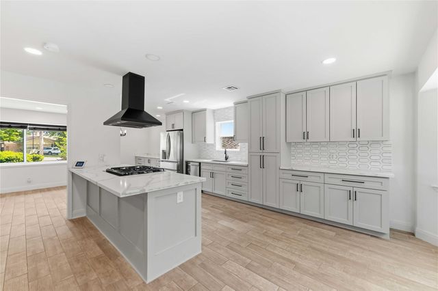 9739 Philmont Drive, Houston, TX 77080