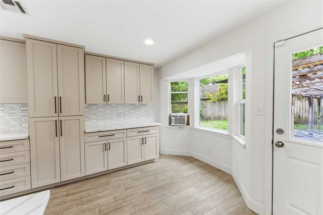 9739 Philmont Drive, Houston, TX 77080