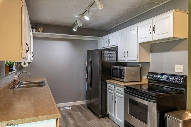 7396 Fern Drive, Mentor, OH 44060