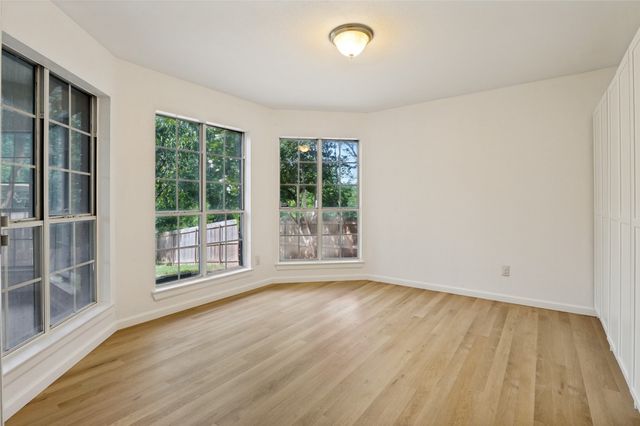 8420 Creekbluff Drive, Dallas, TX 75249