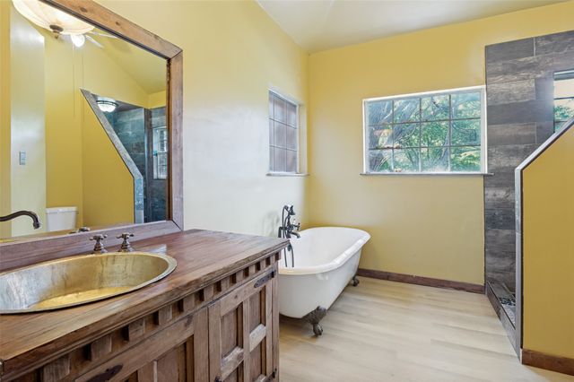 8420 Creekbluff Drive, Dallas, TX 75249