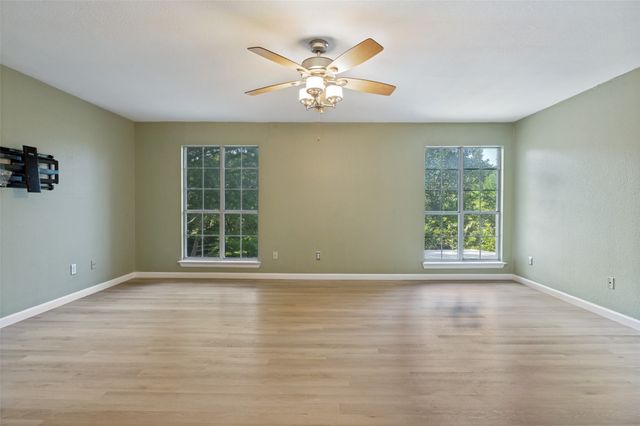 8420 Creekbluff Drive, Dallas, TX 75249
