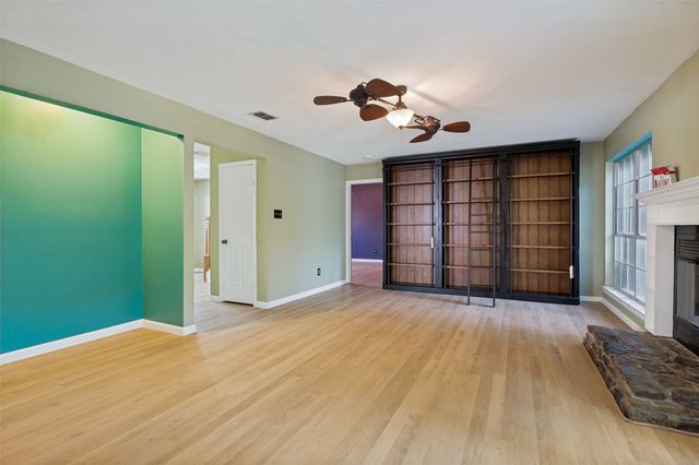 8420 Creekbluff Drive, Dallas, TX 75249