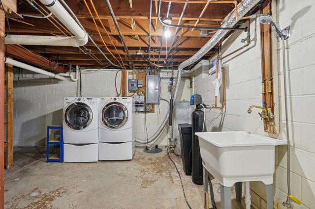 9700 68th Court N, Stillwater, MN 55082