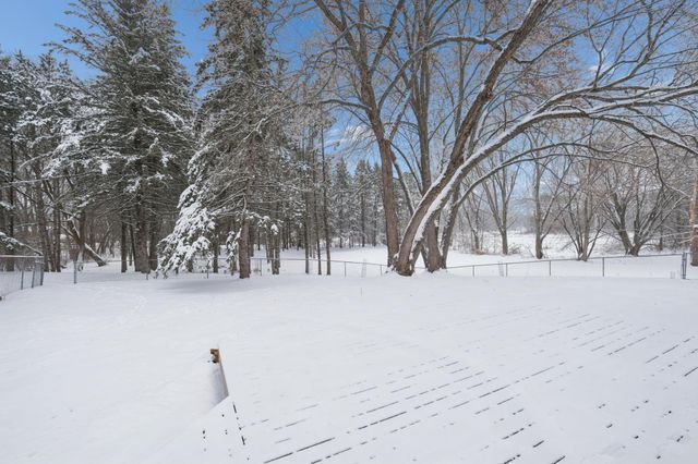 9700 68th Court N, Stillwater, MN 55082