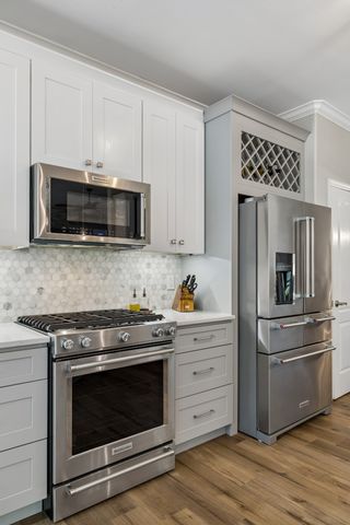 940 Century Oak Dr, Nashville, TN 37211