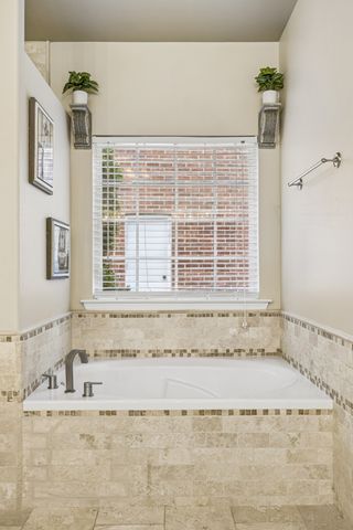 940 Century Oak Dr, Nashville, TN 37211
