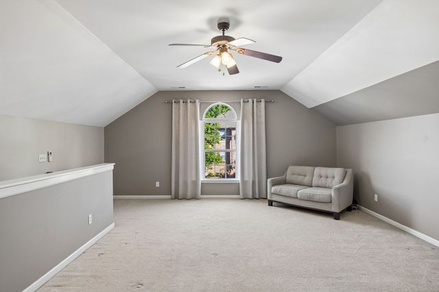 940 Century Oak Dr, Nashville, TN 37211