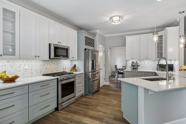 940 Century Oak Dr, Nashville, TN 37211