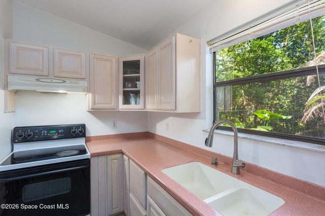 2255 Ladner Road NE, Palm Bay, FL 32907