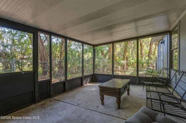 2255 Ladner Road NE, Palm Bay, FL 32907