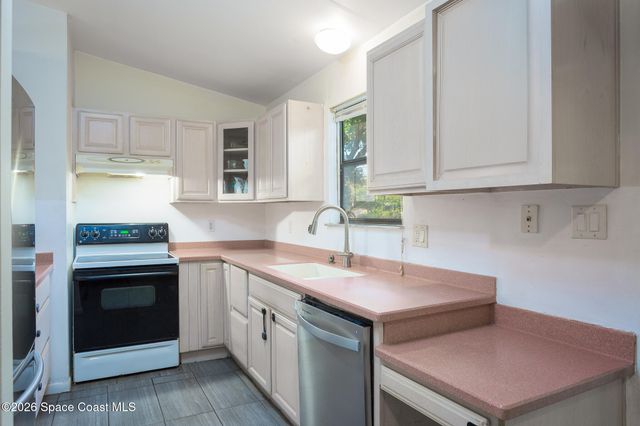 2255 Ladner Road NE, Palm Bay, FL 32907