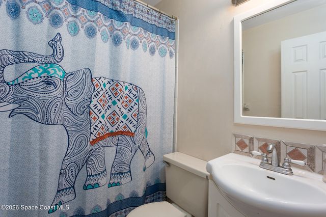 2255 Ladner Road NE, Palm Bay, FL 32907