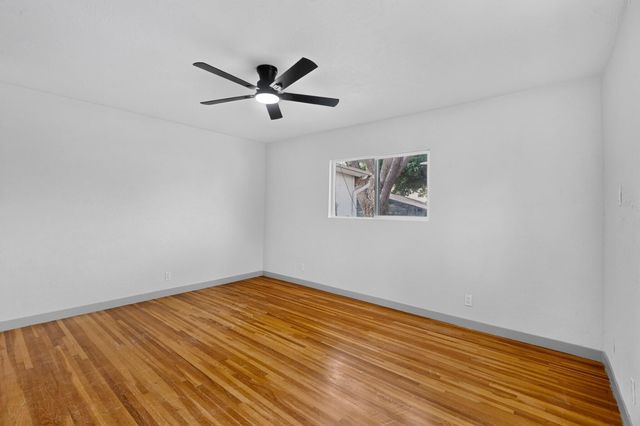 421 La Veta Drive NE, Albuquerque, NM 87108
