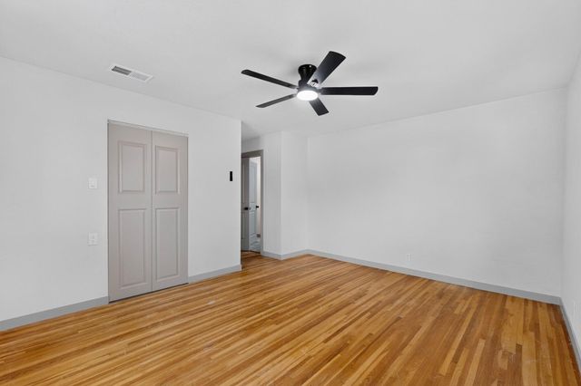 421 La Veta Drive NE, Albuquerque, NM 87108