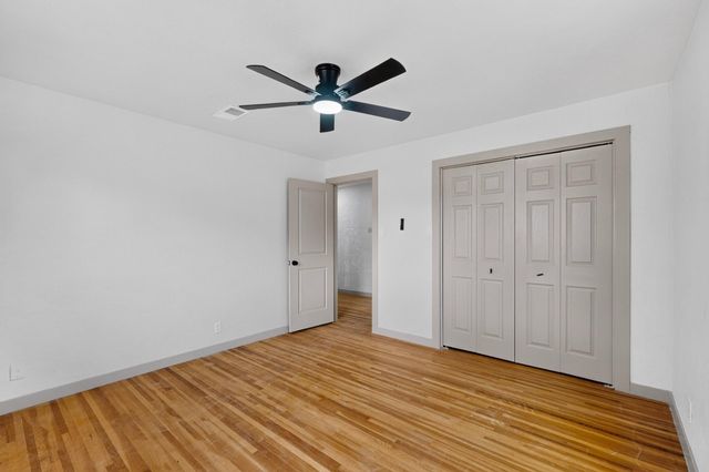 421 La Veta Drive NE, Albuquerque, NM 87108