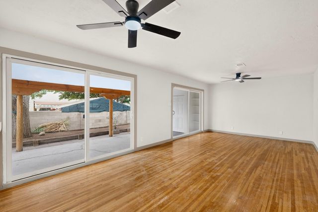 421 La Veta Drive NE, Albuquerque, NM 87108