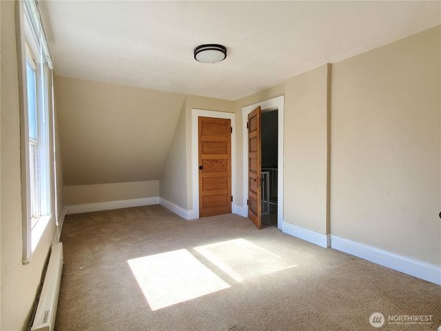 1815 E Roy Street, Seattle, WA 98112