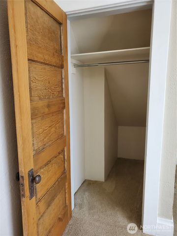 1815 E Roy Street, Seattle, WA 98112