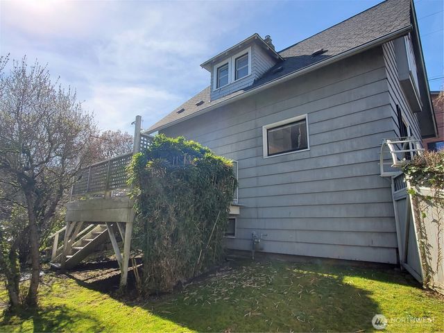 1815 E Roy Street, Seattle, WA 98112