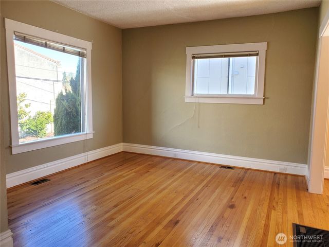 1815 E Roy Street, Seattle, WA 98112