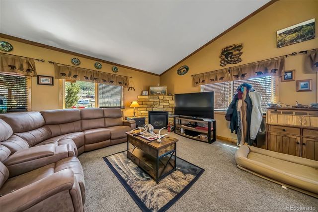 305 E Moffat Avenue, Hot Sulphur Springs, CO 80451