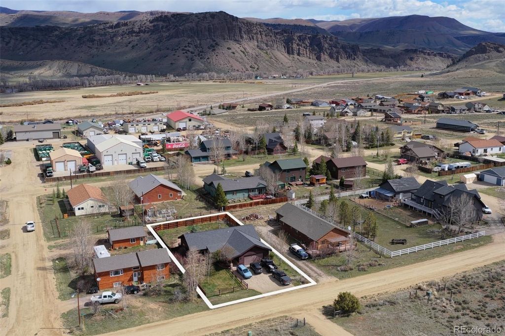 305 E Moffat Avenue, Hot Sulphur Springs, CO 80451