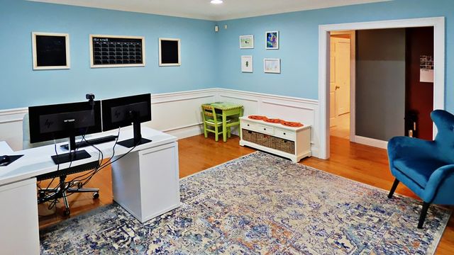 255 Holmes St, Hanson, MA 02341