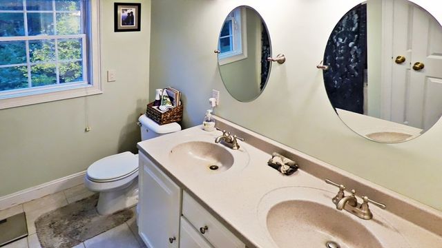 255 Holmes St, Hanson, MA 02341