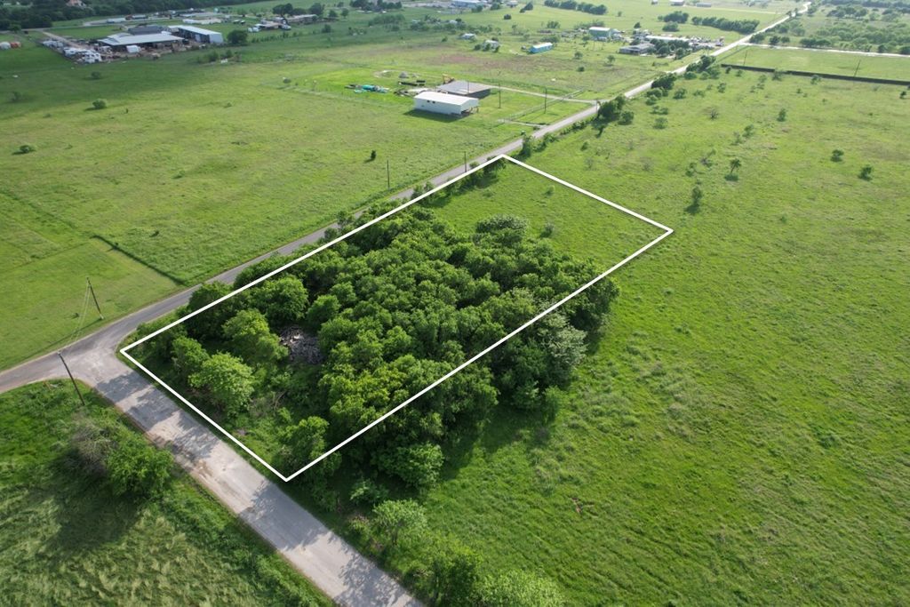 1 Bounds Rd. Road Lot 1, Gunter, TX 75058