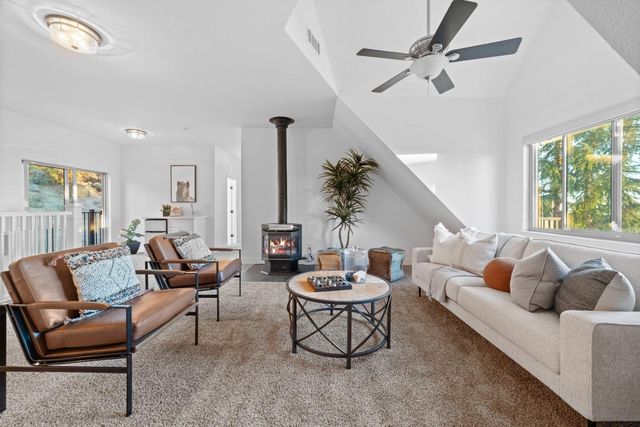 2352 Sanford Ct, Rescue, CA 95672