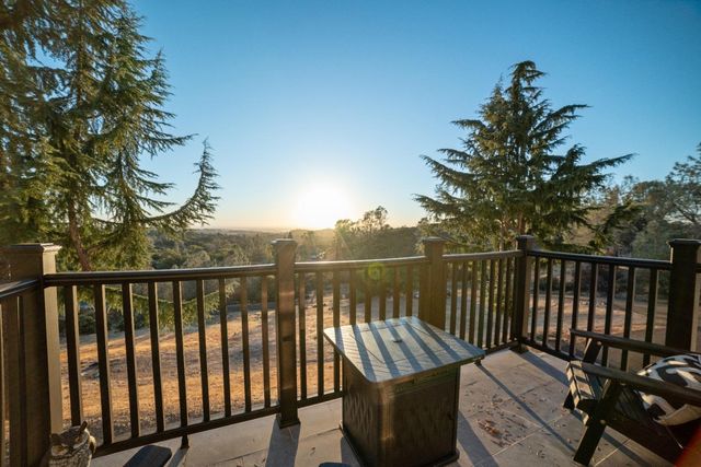 2352 Sanford Ct, Rescue, CA 95672