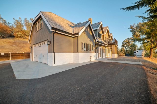 2352 Sanford Ct, Rescue, CA 95672