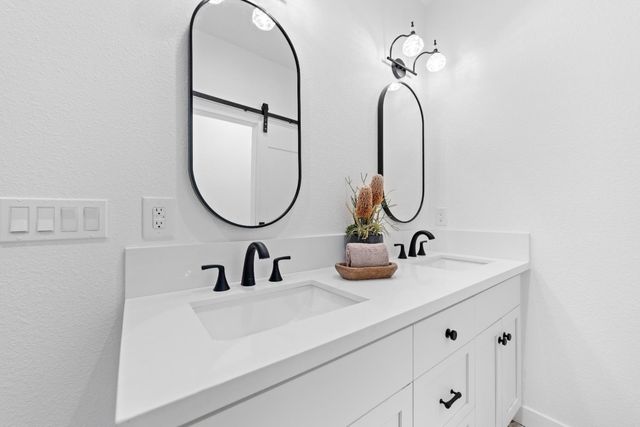 2352 Sanford Ct, Rescue, CA 95672