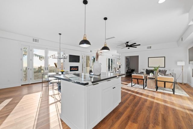 2352 Sanford Ct, Rescue, CA 95672