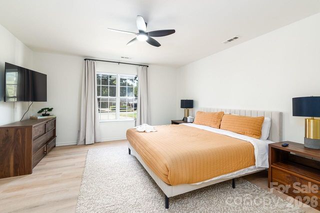 5229 Tarrywood Lane, Charlotte, NC 28205