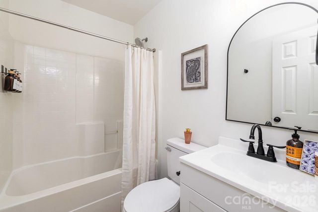 5229 Tarrywood Lane, Charlotte, NC 28205