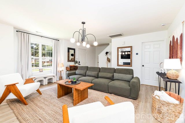 5229 Tarrywood Lane, Charlotte, NC 28205