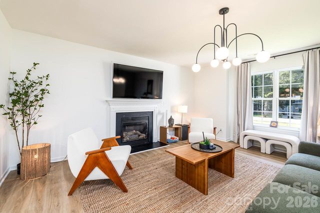 5229 Tarrywood Lane, Charlotte, NC 28205